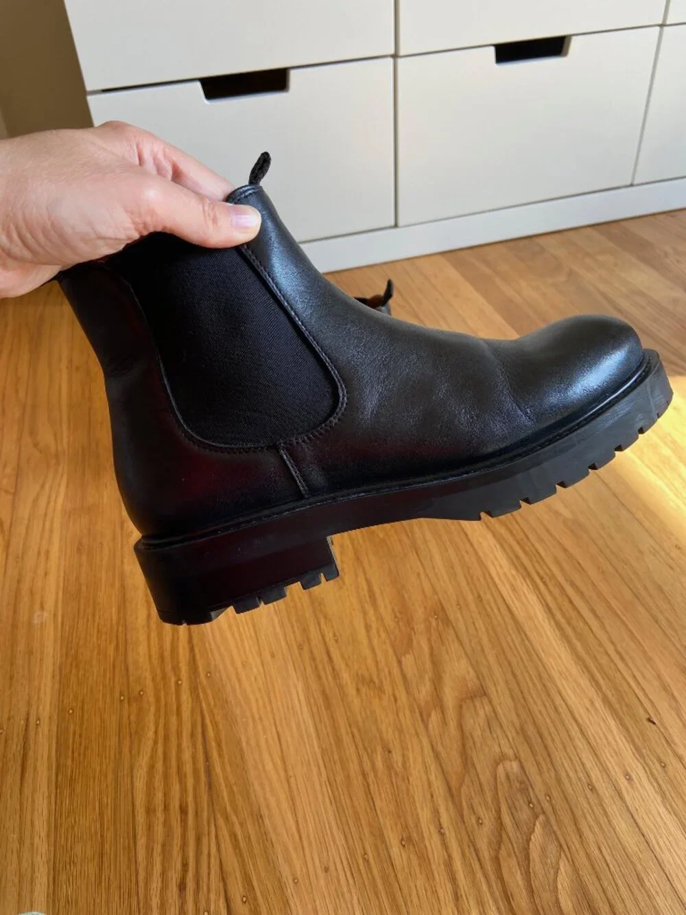 Pavement Black Marit Chelsea Boots Like New Size EU 40 with Lug Sole